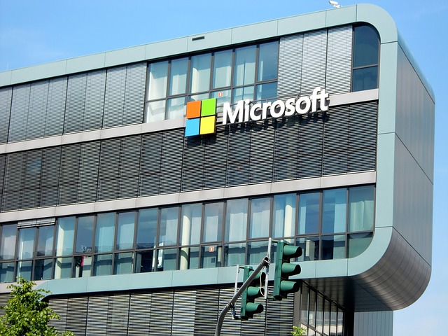 10 priemonių, kurias „Microsoft” naudoja socialinei atsakomybei užtikrinti