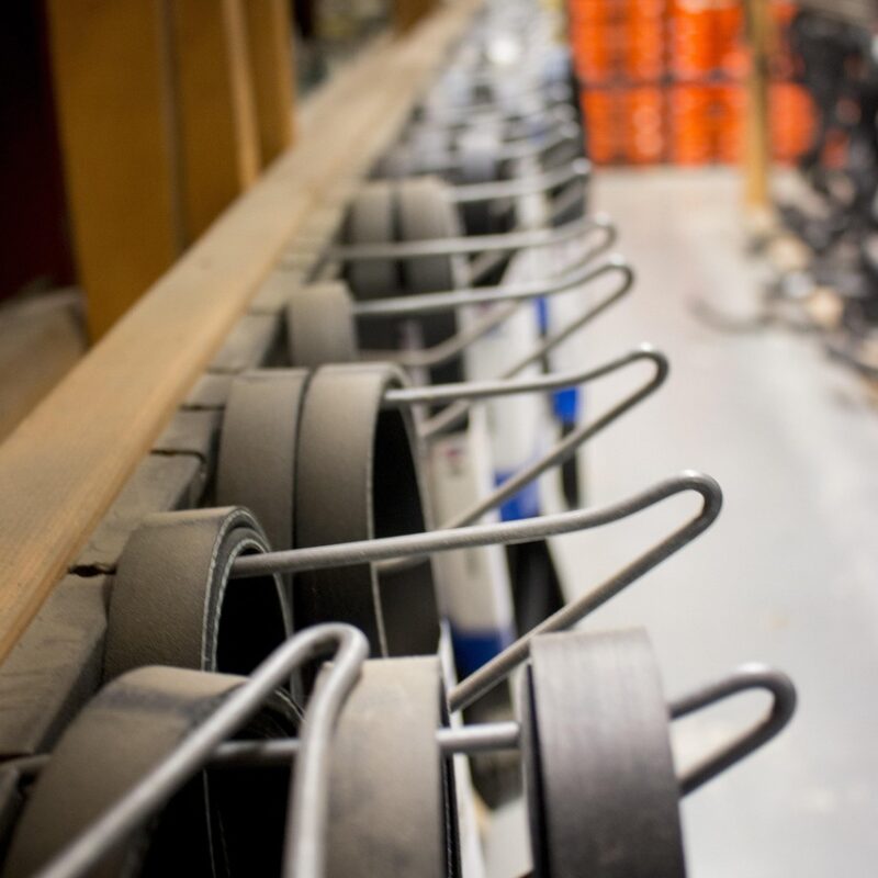 Kaip optimizuoti automobilių dalių el. parduotuvės logistiką ir sandėliavimą: praktinis vadovas efektyvumui didinti