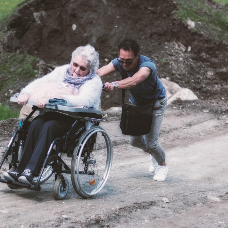 Kaip įmonės socialinė atsakomybė padeda pritraukti ir išlaikyti talentus Baltijos šalyse